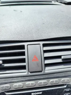 Foto de WARNING FORD C-MAX (CB3)(2007) 1.8 TDCi Turbodiesel CAT (116 CV / 85 KW)