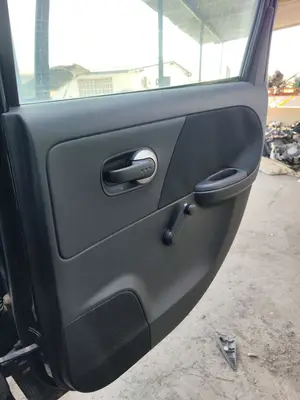 Foto de GUARNECIDO PUERTA TRASERA DERECHA NISSAN NOTE (E11E) 1.4 CAT (88 CV / 65 KW)