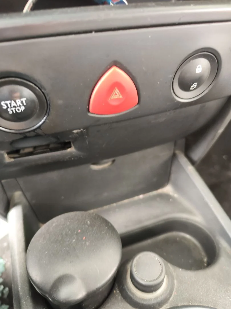 Foto de WARNING RENAULT MEGANE II GRANDTOUR 1.5 dCi Diesel CAT (86 CV / 63 KW)