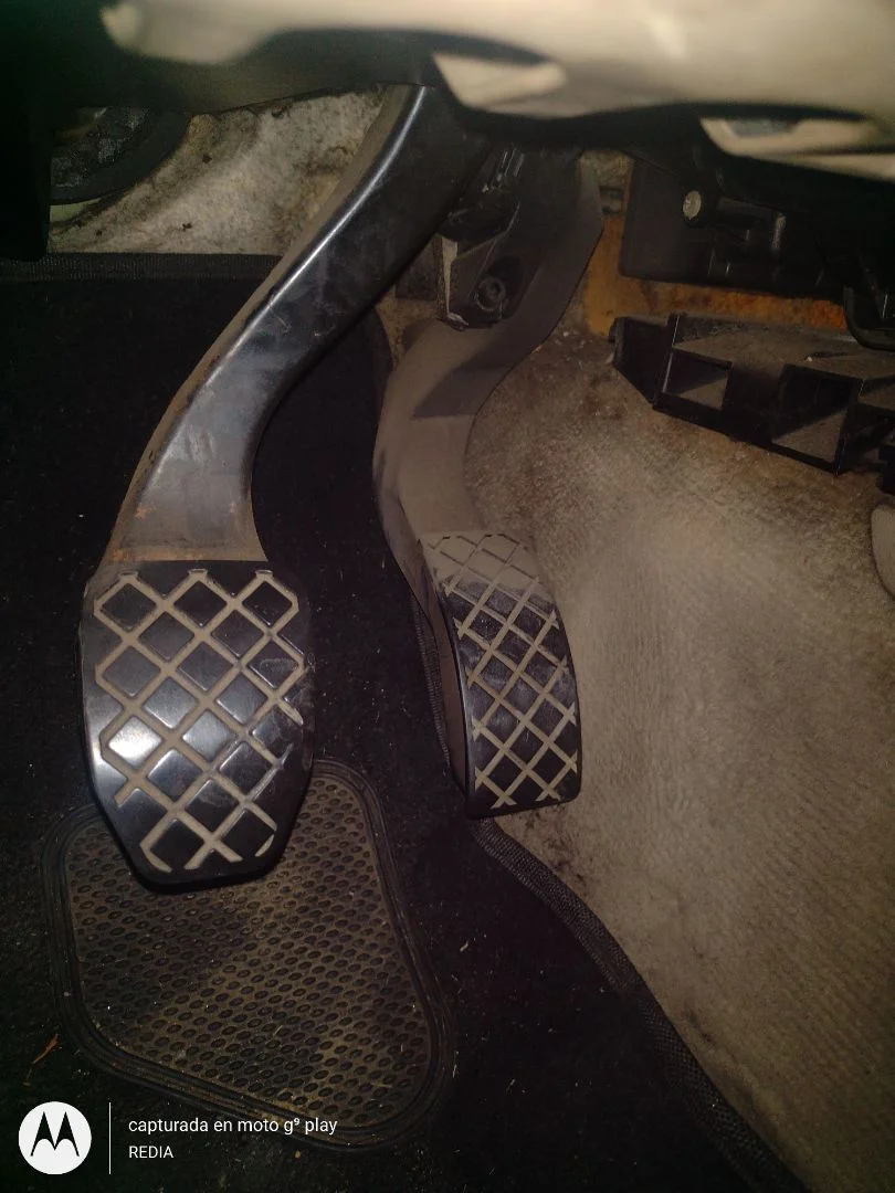Foto de POTENCIOMETRO PEDAL AUDI A6 BERLINA (4B2) 1.9 TDI (131 CV / 96 KW)