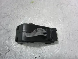 Foto de MODULO ELECTRONICO VOLKSWAGEN GOLF V (1K1)(10.2003) referencia 1K0035463D foto 2