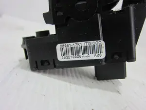 Foto de INTERRUPTOR RENAULT SCENIC III (JZ) 1.6 dCi Diesel FAP (131 CV / 96 KW) referencia 363210006R foto 3