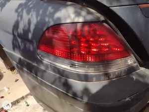 Foto de PILOTO TRASERO IZQUIERDO BMW SERIE 7 (E65/E66) 3.0 Turbodiesel CAT (218 CV / 160 KW) referencia 155513 foto 5