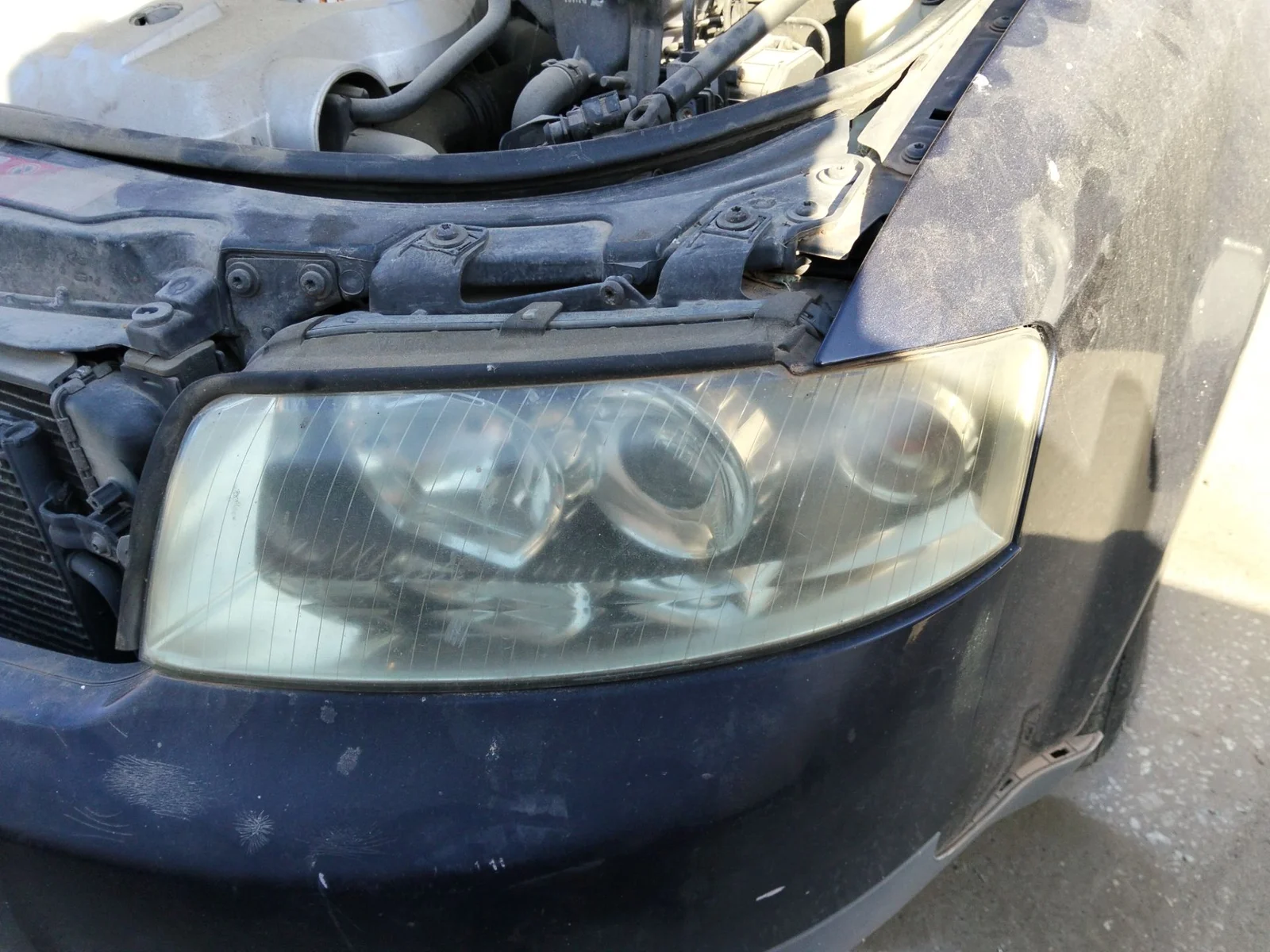 Foto de FARO IZQUIERDO AUDI A4 BERLINA (8E) 1.9 TDI (131 CV / 96 KW) referencia 8E0941029C