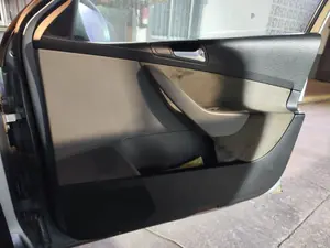 Foto de GUARNECIDO PUERTA DELANTERA DERECHA VOLKSWAGEN PASSAT BERLINA (3C2) 2.0 TDI (140 CV / 103 KW) referencia 3C1867012DS