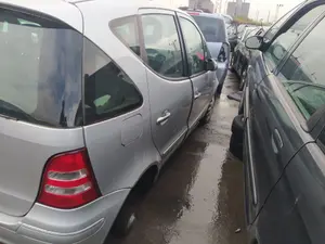 Foto de TUBO ESCAPE TRASERO MERCEDES-BENZ CLASE A (BM 168) 1.6 CAT (102 CV / 75 KW)