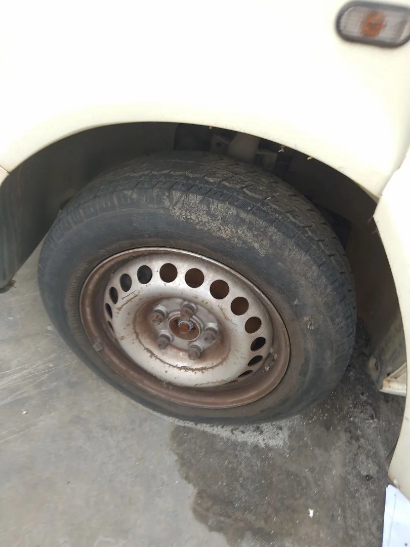 Foto de LLANTA VOLKSWAGEN T5 TRANSPORTER FURGÓN/COMBI (7H) 1.9 TDI CAT (AXB) (105 CV / 77 KW)