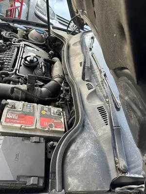 Foto de TORPEDO VOLKSWAGEN PASSAT BERLINA (3C2) 2.0 TDI (140 CV / 103 KW)