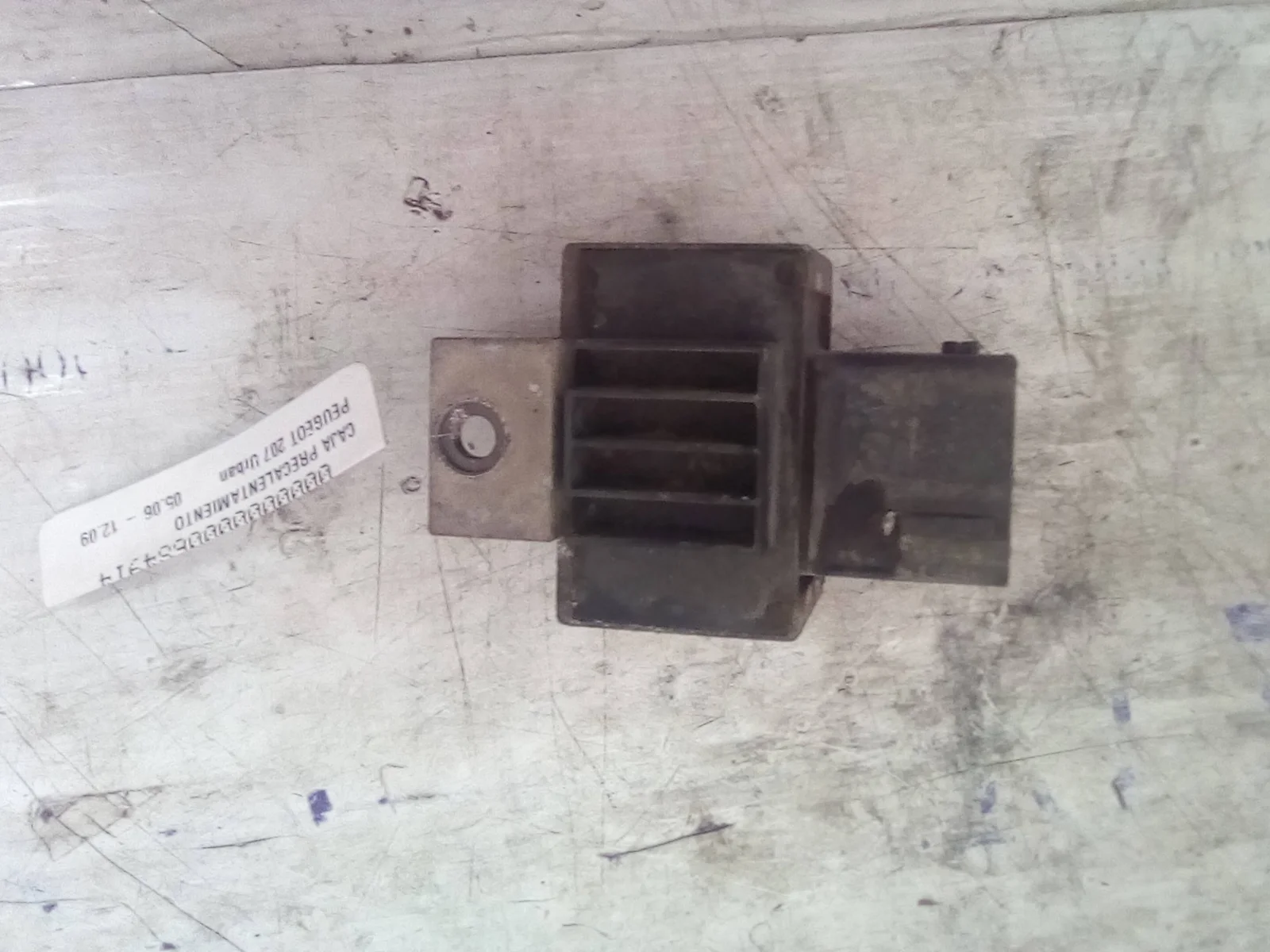 Foto de CAJA PRECALENTAMIENTO PEUGEOT 207 1.4 HDi (68 CV / 50 KW)