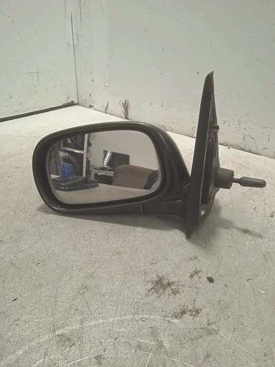 Foto de RETROVISOR IZQUIERDO NISSAN MICRA (K11) 1.0 16V CAT (54 CV / 40 KW) referencia LH3003433