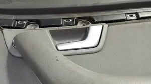 Foto de MANETA INTERIOR DELANTERA DERECHA AUDI A4 AVANT (8E) 1.9 TDI (116 CV / 85 KW) referencia 8E1837020G