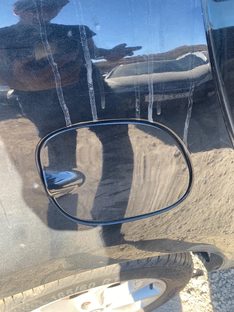 Foto de TAPA EXTERIOR COMBUSTIBLE SMART FORFOUR