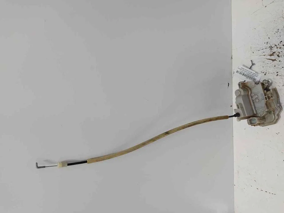 Foto de CERRADURA PUERTA DELANTERA DERECHA FIAT II BRAVO (198) 1.9 8V JTD CAT (120 CV / 88 KW) referencia 51798290