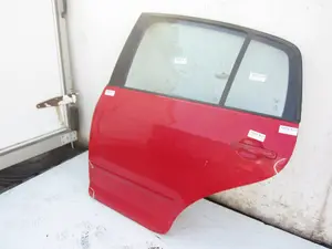 Foto de PUERTA TRASERA IZQUIERDA VOLKSWAGEN GOLF PLUS V (5M1) 1.6  (102 CV / 75 KW) referencia 5M0833311