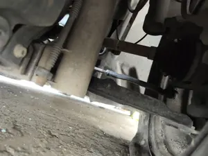 Foto de BRAZO SUSPENSION DELANTERO IZQUIERDO RENAULT MEGANE III BERLINA 5P 1.5 dCi Diesel FAP (110 CV / 81 KW)