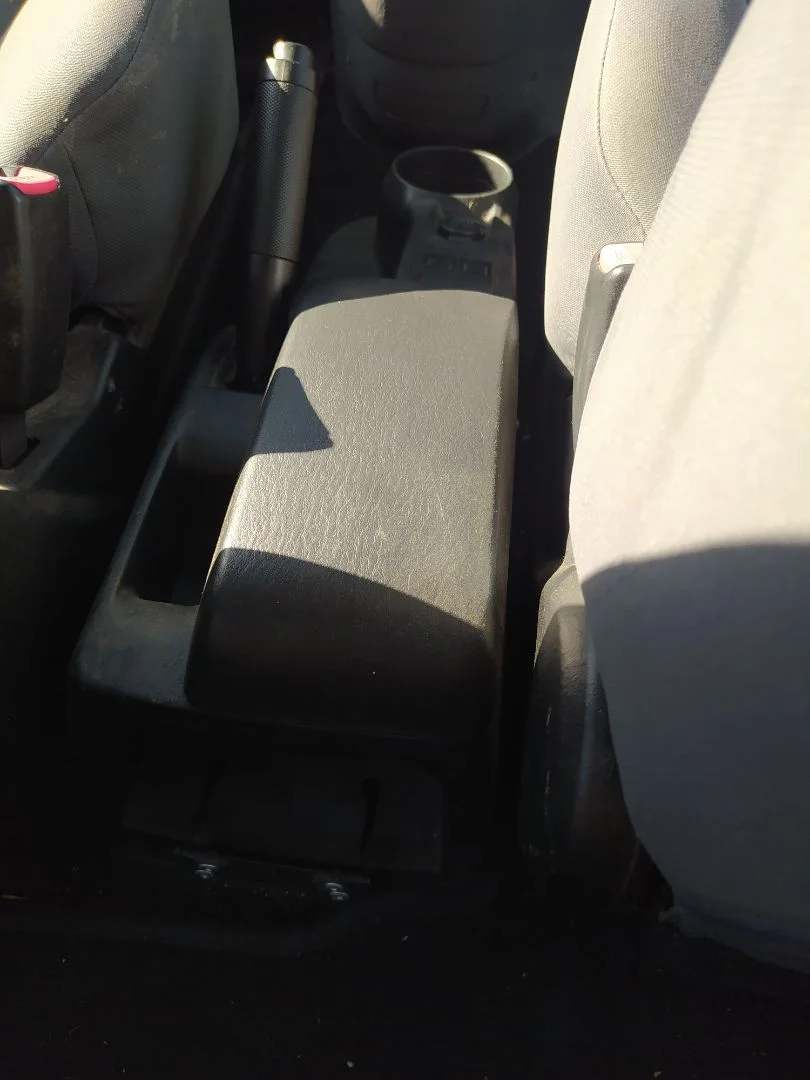 Foto de APOYABRAZOS CENTRAL HYUNDAI MATRIX (FC) 1.5 CRDi CAT (102 CV / 75 KW) referencia 89900-17600JTE-AS