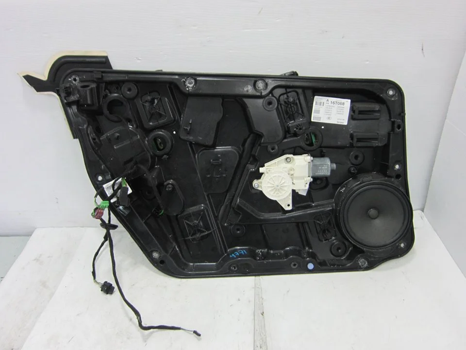Foto de ELEVALUNAS DELANTERO IZQUIERDO MERCEDES-BENZ CLASE A (BM 176) 1.5 CDI CAT (109 CV / 80 KW) referencia A12376600229051
