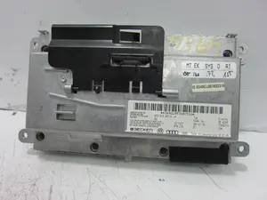Foto de PANTALLA MULTIFUNCION AUDI A6 BERLINA (4F2) 4.2 V8 40V (335 CV / 246 KW) referencia 4F0919603A foto 4