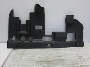 Foto de MOLDURA PORSCHE CAYENNE (TIPO 92A) referencia 7P5815173B