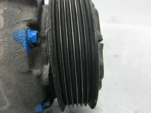 Foto de COMPRESOR AIRE ACONDICIONADO SEAT IBIZA (6L1) 1.2 (64 CV / 47 KW) referencia 6Q0820803G foto 2