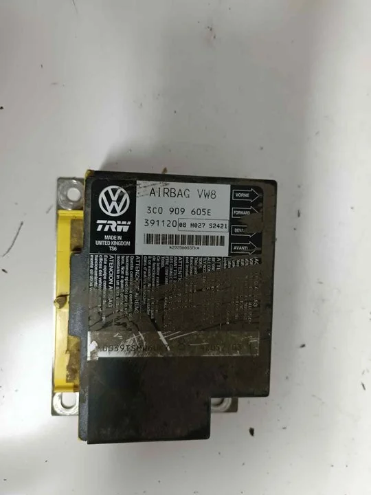 Foto de CENTRALITA AIRBAG SEAT LEON (1P1) 1.9 TDI (105 CV / 77 KW) referencia 3C0909605E