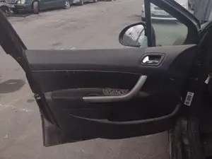 Foto de ELEVALUNAS DELANTERO IZQUIERDO PEUGEOT 308 1.6 16V HDi (90 CV / 66 KW)