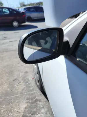 Foto de RETROVISOR IZQUIERDO OPEL CORSA C 1.2 16V CAT (Z 12 XE / LW4) (75 CV / 55 KW) foto 4