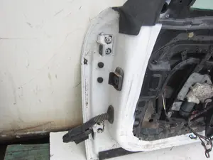 Foto de PUERTA DELANTERA DERECHA BMW SERIE 6 COUPE (E63) 4.4 V8 32V CAT (333 CV / 245 KW) foto 9