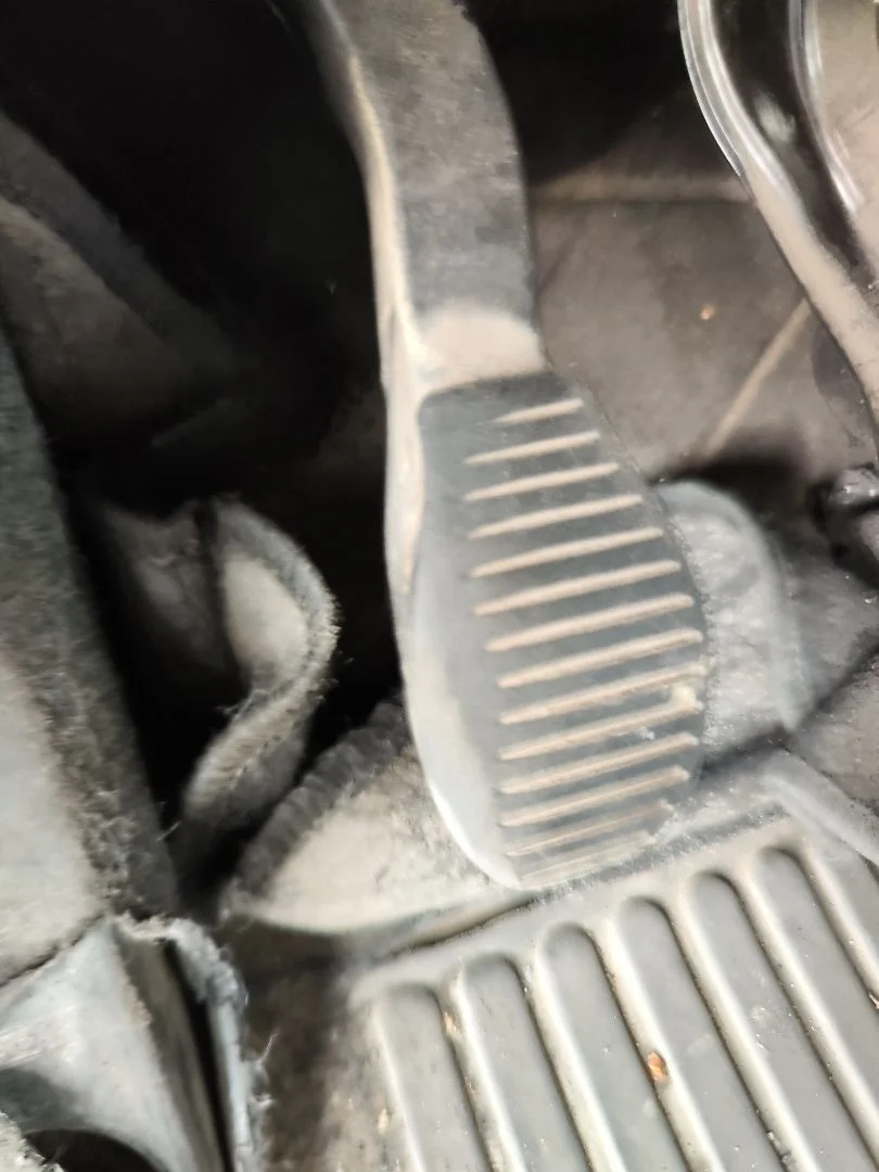 Foto de PEDAL EMBRAGUE FIAT II DOBLÒ (152) 1.6 JTDM 16V CAT (105 CV / 77 KW) referencia 518105300E