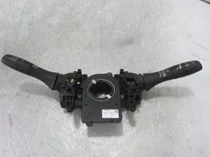 Foto de MANDO MULTIFUNCION NISSAN MICRA (K14) 0.9 CAT (90 CV / 66 KW) referencia 479455FA0A