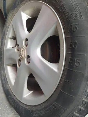 Foto de LLANTA TOYOTA YARIS (KSP9/SCP9/NLP9) 1.4 Turbodiesel CAT (90 CV / 66 KW)