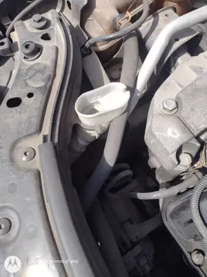 Foto de DEPOSITO LIMPIA RENAULT MEGANE II COUPE/CABRIO 1.6 16V (112 CV / 82 KW)