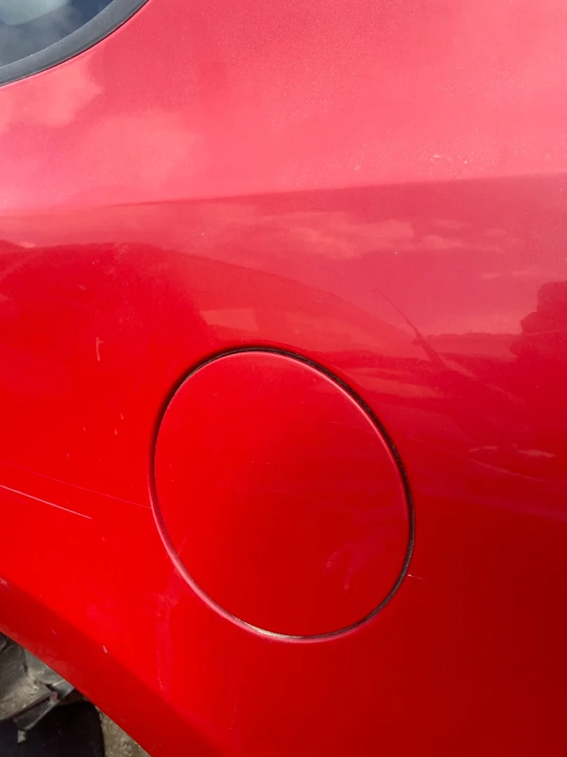 Foto de TAPA EXTERIOR COMBUSTIBLE HYUNDAI I30 (FD) 1.6 CRDi CAT (116 CV / 85 KW) referencia 69510-2L000