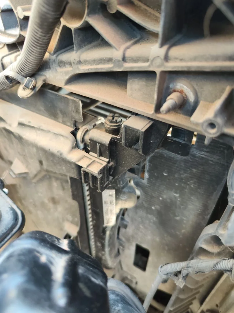 Foto de CONDENSADOR / RADIADOR AIRE ACONDICIONADO FIAT GRANDE PUNTO (199) 1.4 (95 CV / 70 KW) referencia 0052039557