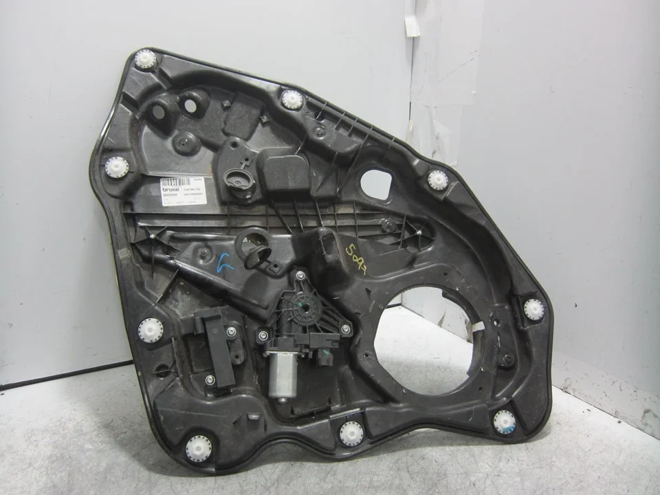 Foto de ELEVALUNAS TRASERO DERECHO FIAT 500X (334) 2.0 16V Multijet CAT (140 CV / 103 KW) referencia 00519695880