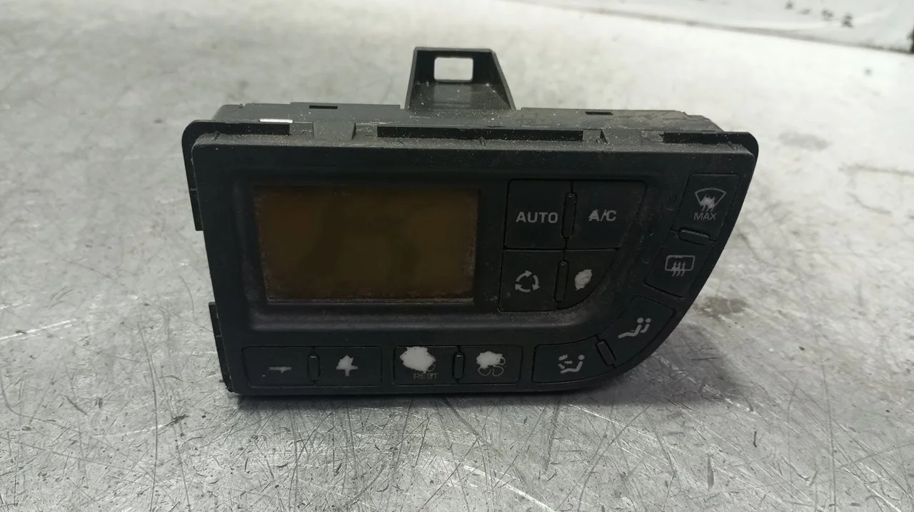 Foto de MANDO CLIMATIZADOR CITROEN GRAND C4 PICASSO 1.6 16V HDi FAP (109 CV / 80 KW) referencia 9650868977