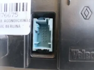 Foto de MANDO CALEFACCION / AIRE ACONDICIONADO RENAULT MEGANE II CLASSIC BERLINA referencia 8200344840 foto 4
