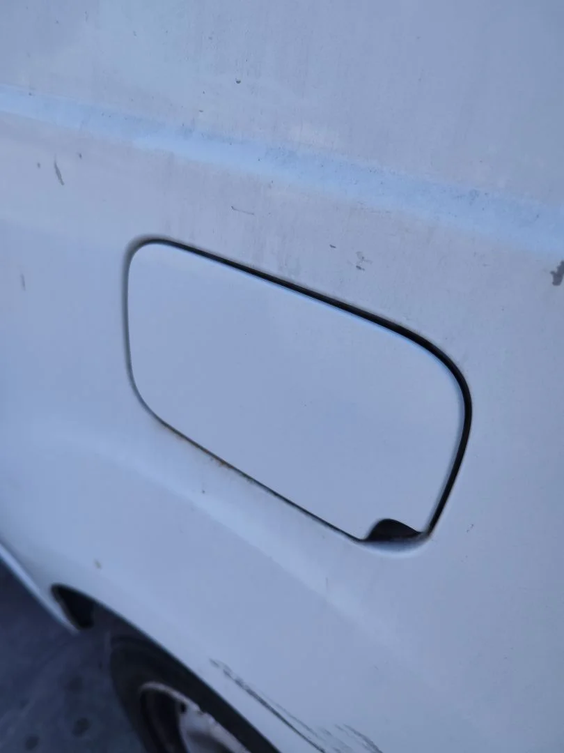 Foto de TAPA EXTERIOR COMBUSTIBLE CITROEN BERLINGO FURGÓN 1.6 Blue-HDI FAP (99 CV / 73 KW)