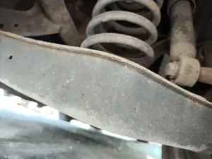 Foto de BRAZO SUSPENSION TRASERO DERECHO VOLKSWAGEN TOURAN (1T1) 1.9 TDI (105 CV / 77 KW)