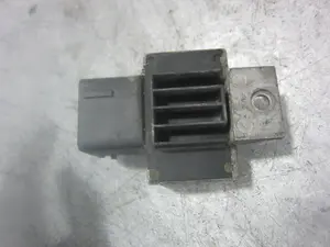 Foto de CAJA PRECALENTAMIENTO NISSAN CABSTAR E 3.0 Diesel (120 CV / 88 KW) referencia 9640469680 foto 26