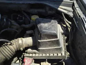 Foto de CAJA FILTRO AIRE NISSAN X-TRAIL (T30) 2.2 16V Turbodiesel CAT (114 CV / 84 KW) referencia 16500AU600