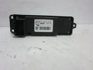 Foto de MANDO ELEVALUNAS TRASERO IZQUIERDO MAZDA 3 BERLINA (BK) 2.0 Diesel CAT (143 CV / 105 KW) referencia 03123111 foto 4