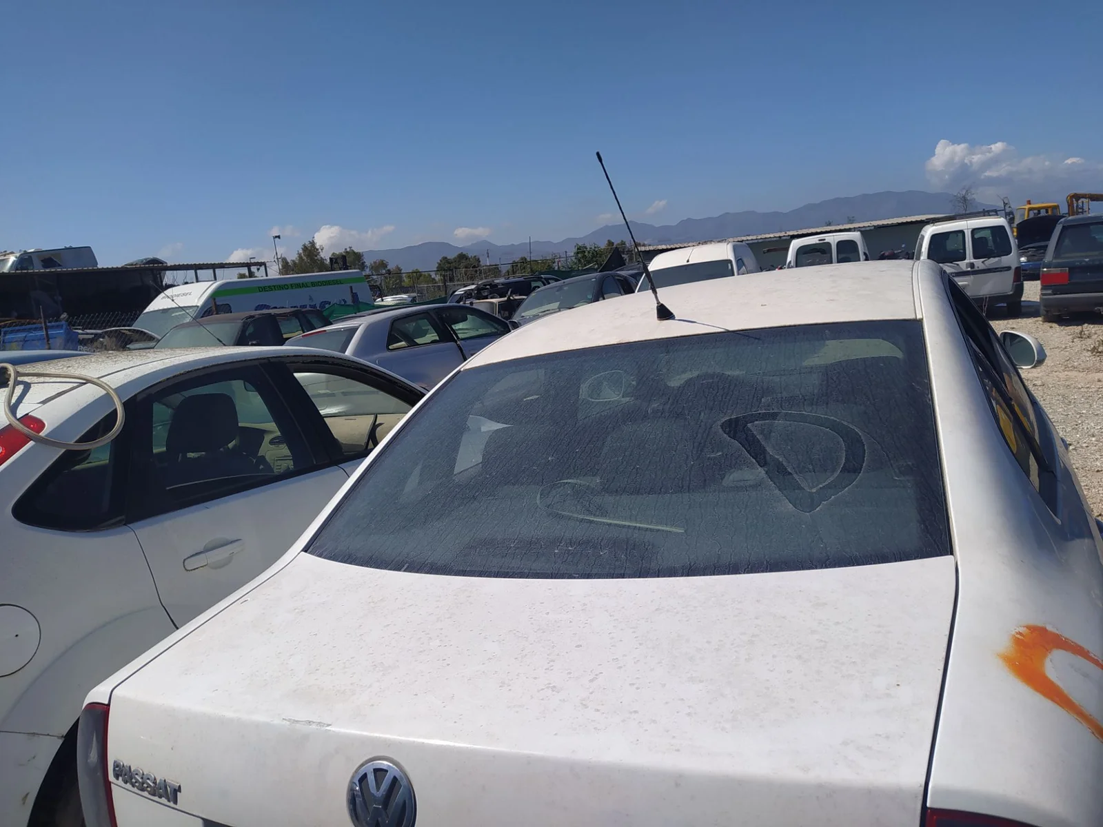 Foto de LUZ CENTRAL DE FRENO VOLKSWAGEN PASSAT BERLINA (3B3) 1.9 TDI (131 CV / 96 KW) referencia 3B5945135C FKZ