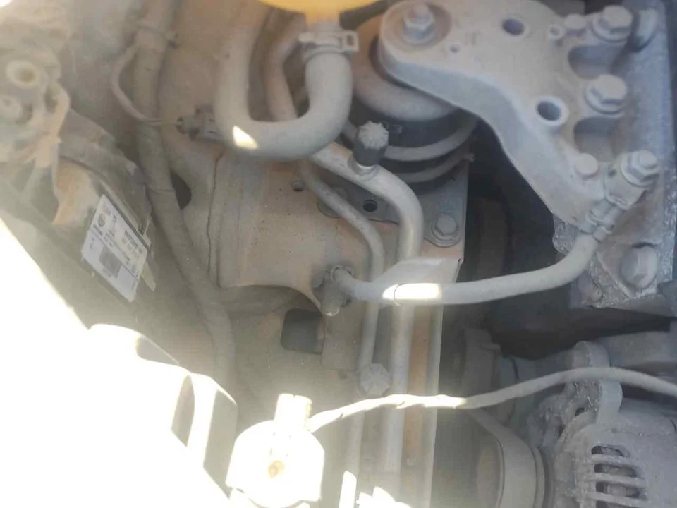 Foto de TUBOS AIRE ACONDICIONADO VOLKSWAGEN POLO V (6R1) 1.4 FSI (86 CV / 63 KW) referencia 6R1820741J60