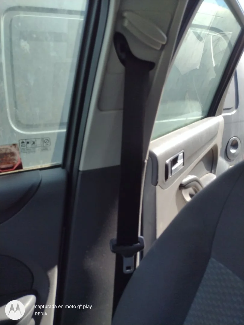Foto de CINTURON SEGURIDAD DELANTERO DERECHO FORD FOCUS SPORTBREAK (CAP) 1.6 16V CAT (101 CV / 74 KW) referencia 1480172