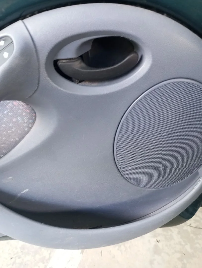 Foto de MANETA INTERIOR DELANTERA IZQUIERDA FORD KA (CCQ) 1.3 CAT (50 CV / 37 KW) referencia 1066787