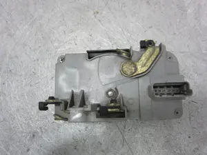 Foto de CERRADURA PUERTA DELANTERA DERECHA PEUGEOT 206 1.4 (75 CV / 55 KW) foto 3