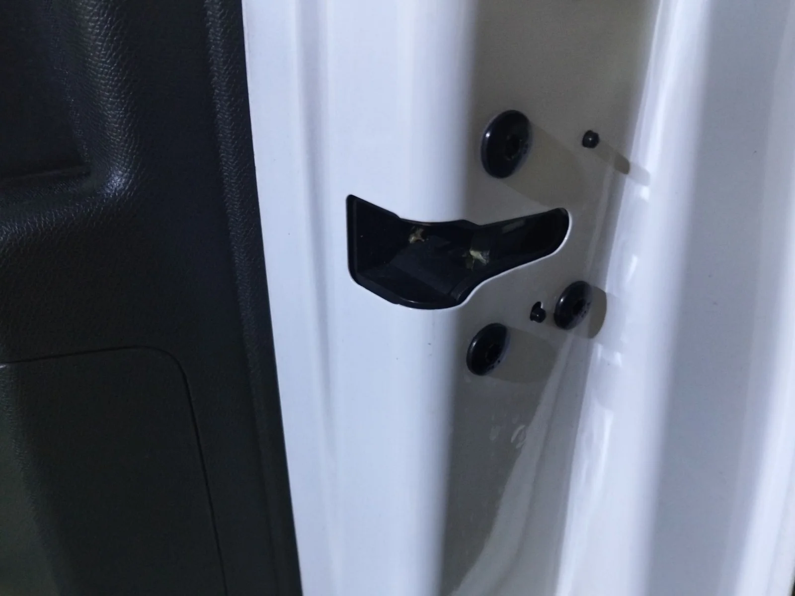 Foto de CERRADURA PUERTA DELANTERA DERECHA PEUGEOT 308