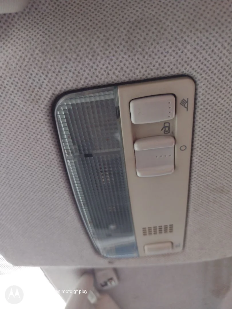 Foto de LUZ INTERIOR SEAT IBIZA BERLINA (6J5) 1.4 16V (86 CV / 63 KW) referencia 6Q0947105F FKZ