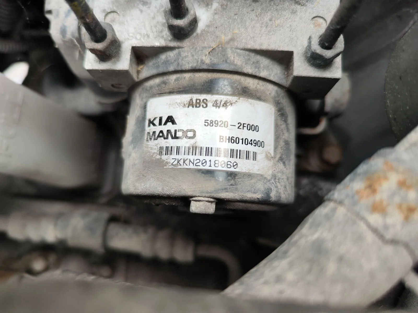 Foto de ABS KIA CERATO (LD) 1.5 CRDi (102 CV / 75 KW) referencia 589202F00
